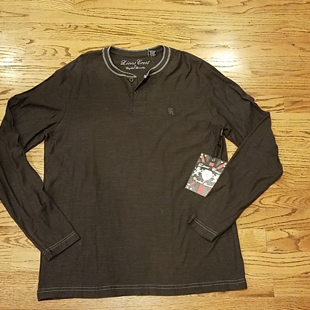 Lions Crest by English Laundry Sz M